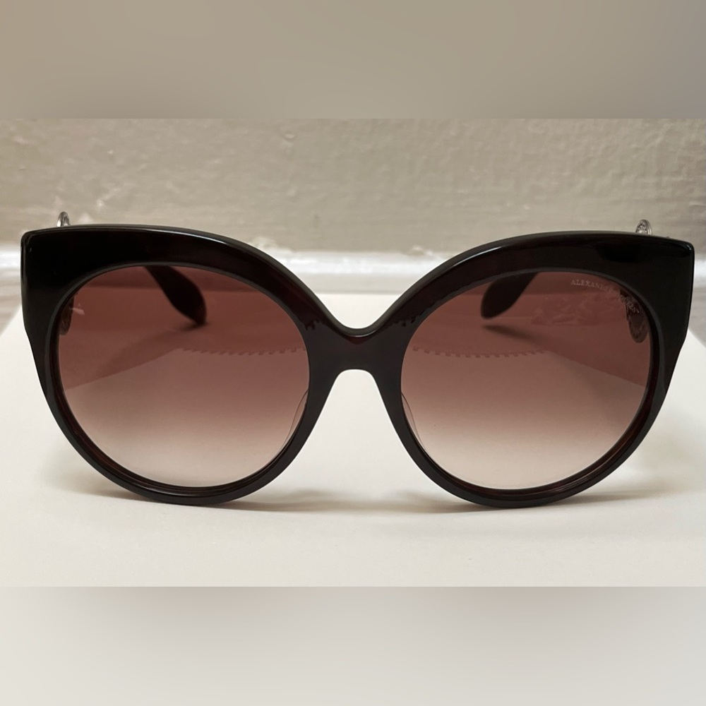 Alexander McQueen Skull sunglasses